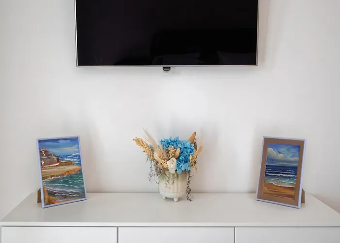 Ricky In Infinity & Pool Апартаменты Нэводари