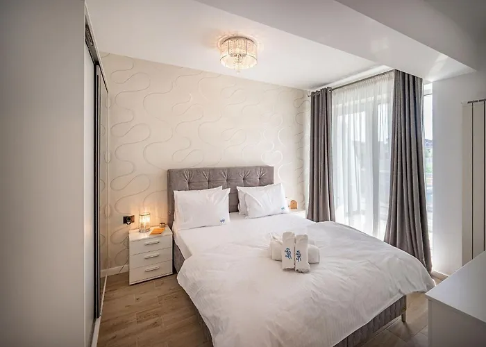 Ricky In Infinity & Pool * Нэводари