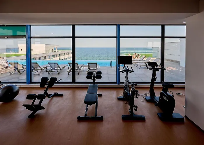 Ricky In Infinity & Pool Нэводари