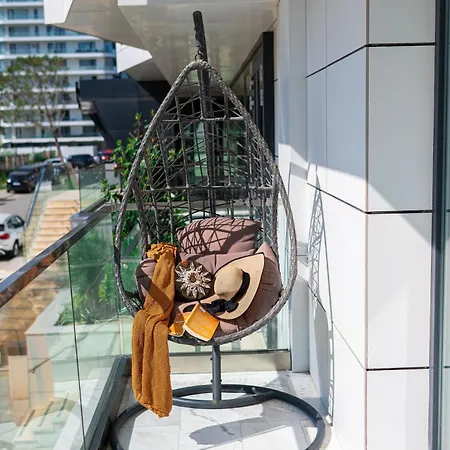 Ricky In Infinity & Pool * Năvodari