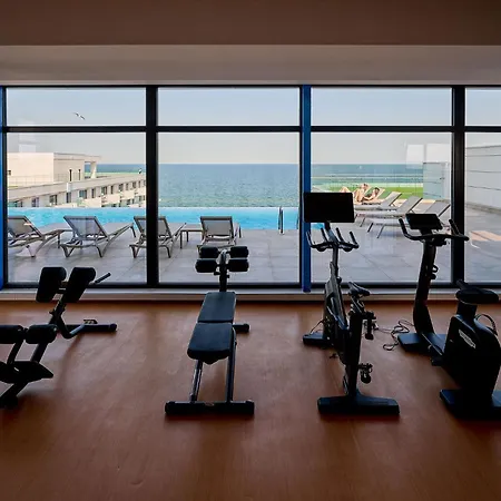 Ricky In Infinity & Pool Năvodari